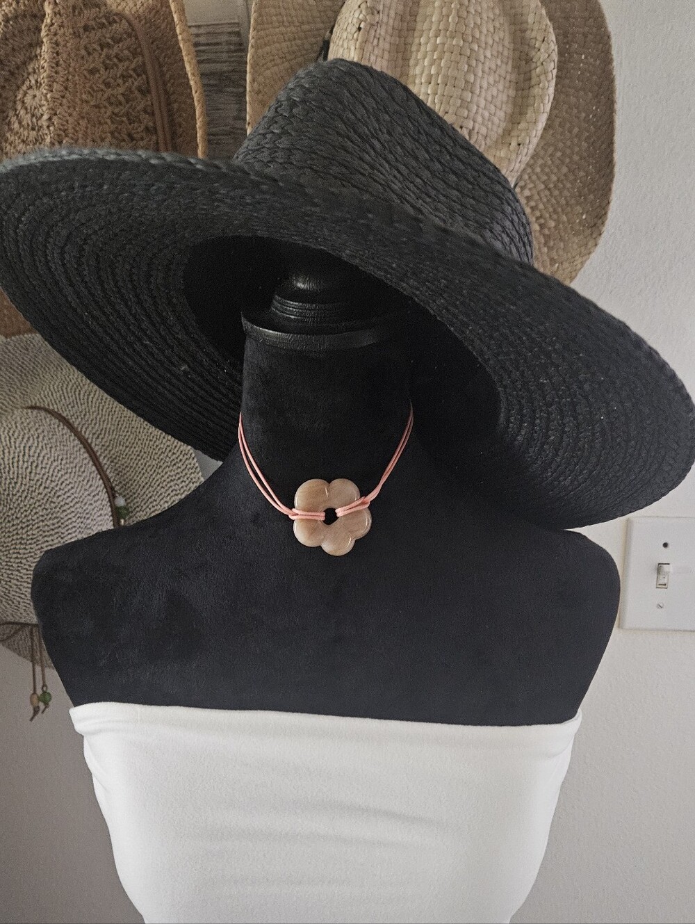 Pink Flower Pendant Choker Necklace - Picture 2 of 4